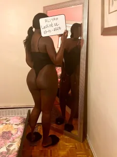 CHOCOLATE GFE FREAK👅 - 22 - Photo 7 of 9