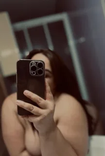 Pretty Latina Girl - 22 - Photo 8 of 8