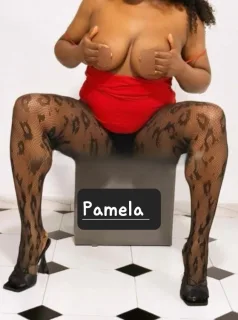Hot pamela - 36 - Photo 4 of 4