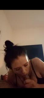 Sexy MILF who likes to please - Photo 12 of 15