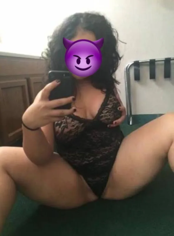 Hi I'm Julie 🔥 Incall //Outcall 🔥 - 25 - Photo 1 of 3