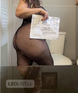 sexy thick latina only here for a limited time so come papii - Photo 9 of 13