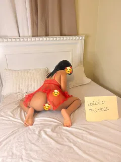 I'm a beautiful, sexy girl willing to please you in everythi - Photo 3 of 7