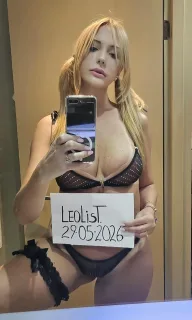FIRST TIME in canada NEW HOT ITALIAN girl - Photo 4 of 15