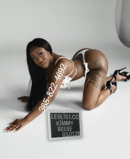 AAA sexy ebony come have a taste of this sweet cherry - Photo 2 of 10