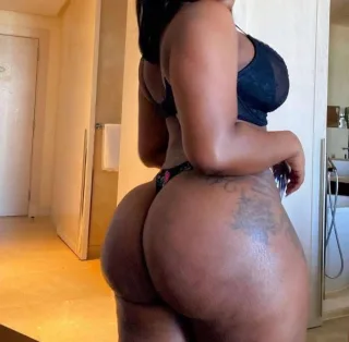 curvy ebony party girl slut available incalls /outcalls - Photo 3 of 8