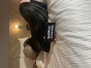 5 star service / beautiful and petite - Photo 3 of 15