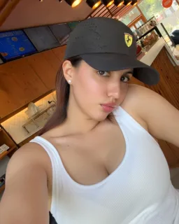 indian hot student here for real meet and video call - Photo 3 of 3