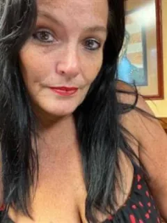 I am 46 yrs old horny girl. - Photo 3 of 3