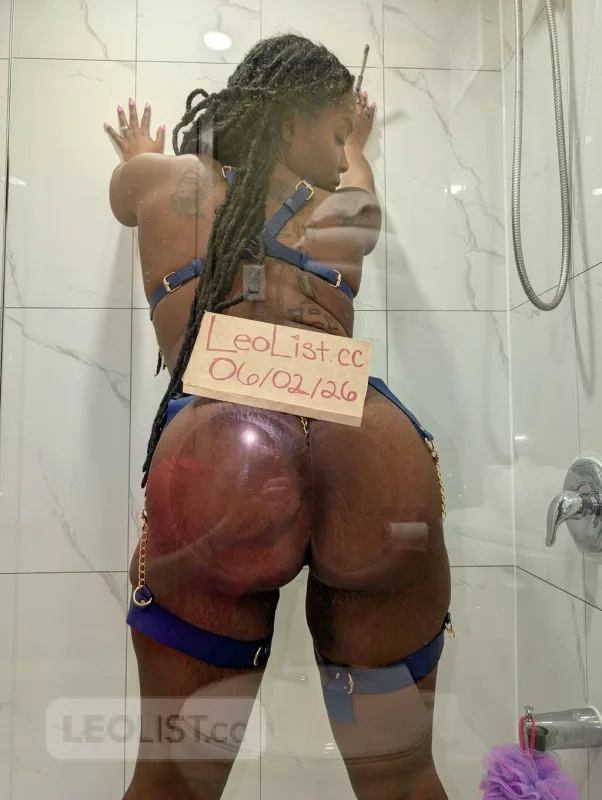 3HOLE WHORE on SALE Thirsty Thursday Quickie 140 - Photo 1 of 21