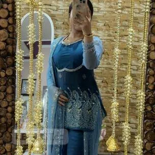 Brown Indian girl available for service - Photo 3 of 10
