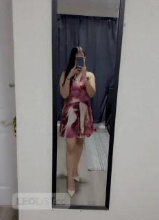 missisusaga hot indian girl available - Photo 3 of 5
