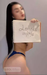 sexy sweet treat.. Ready to have some fun - Photo 4 of 5