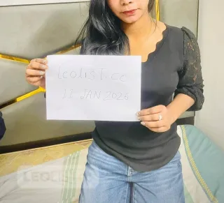 new independent indian girl available for service - Photo 2 of 6