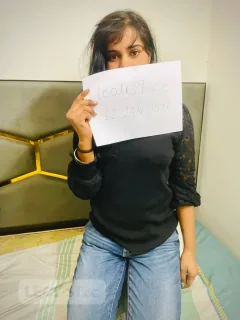 new independent indian girl available for service - Photo 3 of 6