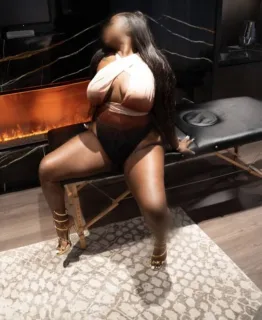 IN/Out HOT EBONY YOUNG&BIG BREAST,FREAKY&QUEEN DEEP - Photo 5 of 7
