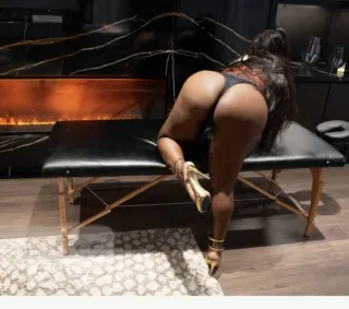 IN/Out HOT EBONY YOUNG&BIG BREAST,FREAKY&QUEEN DEEP - Photo 7 of 7
