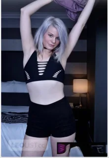 Sweet & Sexy College Student Stunning Beauty Emma - Photo 6 of 9