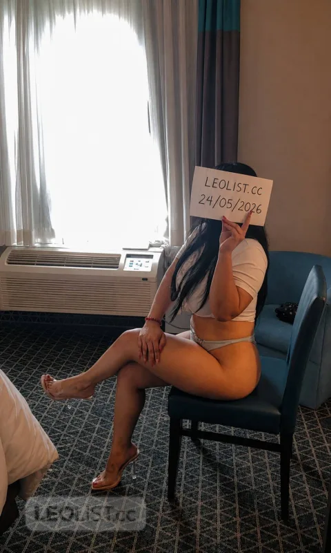 JUST COMINGBIG ASS FULL SERVICE TIGHT PUSSY - Photo 1 of 8