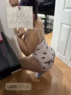 New, sweet, and sexy caramel baddie - Photo 2 of 14