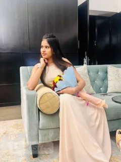 Hot Indian Punjabi student girl available for you - Photo 6 of 9
