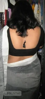 INDIAN BHABHI - Photo 3 of 4