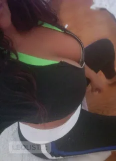 THicK Tanned & DDs - Photo 18 of 19