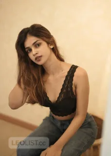 Hot Indian punjabi student girl available for fun - Photo 4 of 7