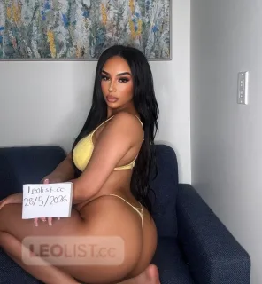 𝒀𝒐𝒖𝒏𝒈 𝒑𝒂𝒓𝒕𝒚 𝒈𝒊𝒓𝒍 𝒓𝒆𝒂𝒅𝒚 𝒕𝒐 𝒉𝒂𝒗𝒆 𝒇𝒖𝒏 GFE DUOS - Photo 1 of 5