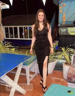missisusaga hot indian girl available - Photo 2 of 5