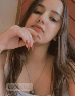 missisusaga hot indian girl available - Photo 5 of 5
