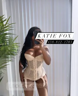 -kαтιe Fox -DOWNTOWN- 𝓹𝓪𝓻𝓽𝔂 𝓰𝓲𝓻𝓵 - Photo 17 of 21