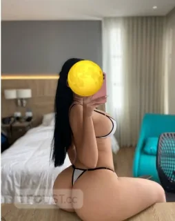 Playful multi-hour Latina Yummy available outcalls - Photo 3 of 10