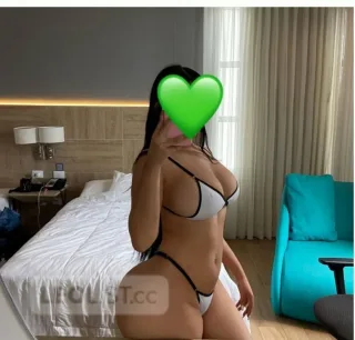 Playful multi-hour Latina Yummy available outcalls - Photo 4 of 10
