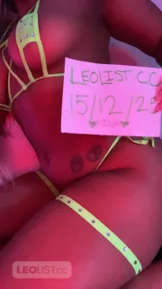 NORTH YORK-PARTY GIRL HERE OUTCALLS ONLY -REAL LIFE DOLL - Photo 5 of 16