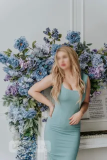 Beautiful Blonde Barbie 32DDD - Downtown - Photo 22 of 23