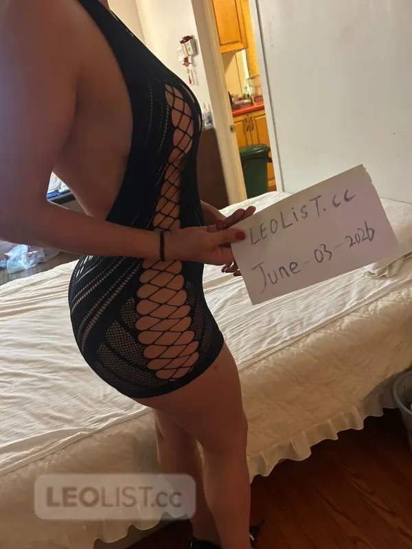 Perfect S-shaped curve Colombia pretty younger girl&jeisha - Photo 1 of 5