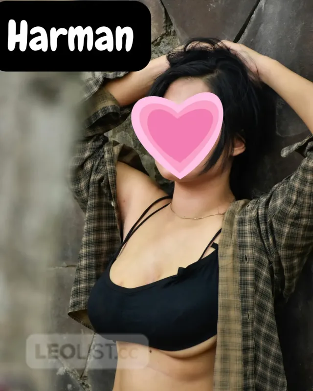 VIP+VERSACE SPA8 HOT GIRLS TODAY2 INDIAN BORN REAL PIC - Photo 1 of 9