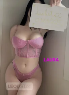 I accept cash. Call me now for outcalls or incalls. - Photo 1 of 5