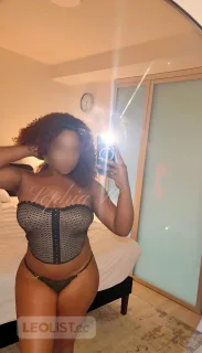 North Oakville // Slurpy Bj & A Ebony Kitty Is All You Need - Photo 6 of 11