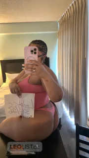Beautiful, sexy big booty freak! Come have fun with me babe - Photo 9 of 18
