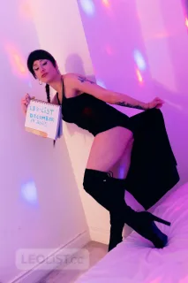 Sexy slim redhead $60B/J incall special real pics! - Photo 1 of 18