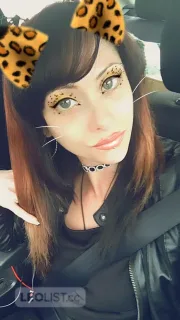 Sexy slim redhead $60B/J incall special real pics! - Photo 8 of 18