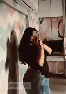 CURVY PUNJABI GIRL - Photo 6 of 8