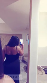CURVY PUNJABI GIRL - Photo 7 of 8