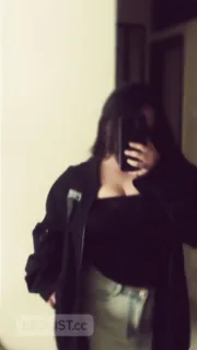 CURVY PUNJABI GIRL - Photo 8 of 8