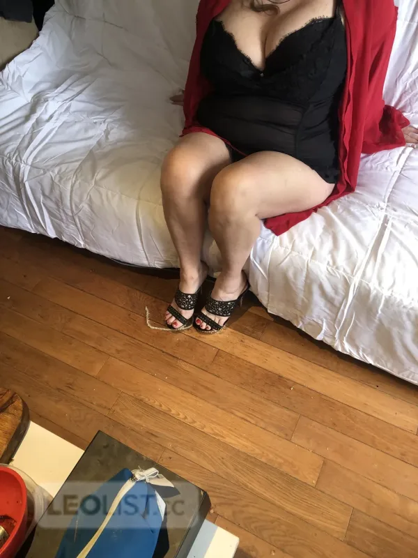 Fabulous At 45 Busty Curvy Voluptuous BBW In Town 4 Fun - Photo 1 of 6