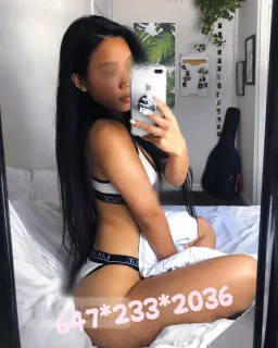 Outcall New in town Super Hot Open Minded Party Friendly - Photo 3 of 4