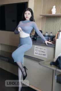 DEEPTHROAT QUEEN - Photo 3 of 18