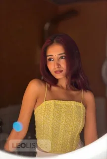 New Indian Punjabi university girl available for fun - Photo 3 of 9